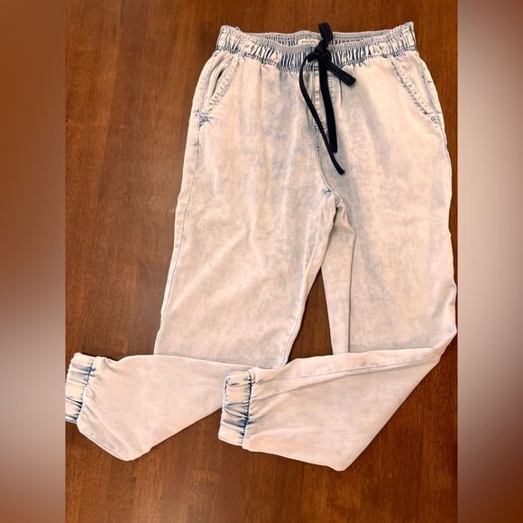 Abercrombie & Fitch Chambray Joggers Light Wash Soft Drawstring Denim Pants XS - Picture 1 of 5